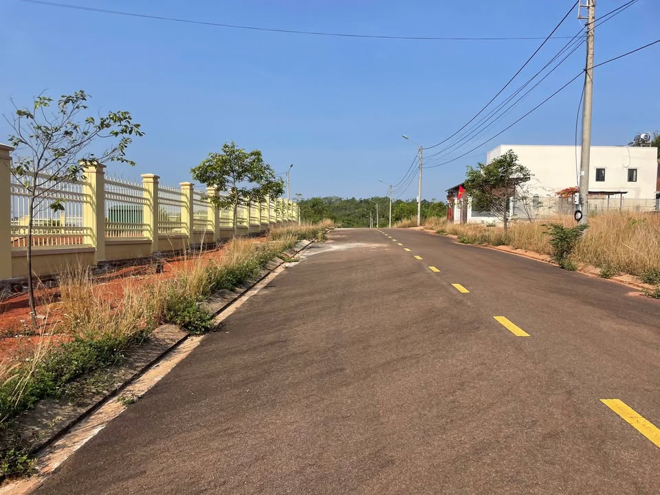 Đất nền TĐC Daknut B Giai đoạn 3, Đắk Nông, 210m² - Sổ đỏ chính chủ!