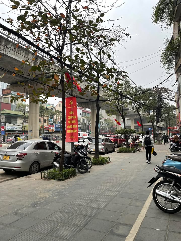 Nhà riêng Cầu Giấy 40m² giá 9.1 tỷ - Sẵn sàng vào ở ngay!