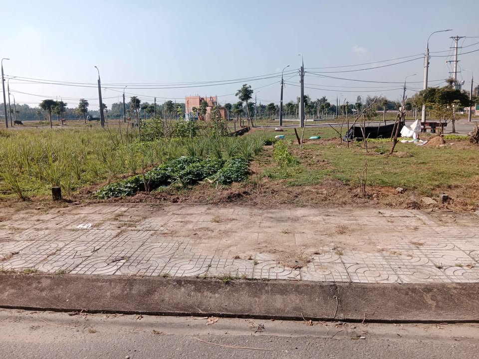 Lô đất mặt tiền kinh doanh tại KDC An Lộc Phát, Quảng Ngãi - Diện tích 108m² giá thỏa thuận!