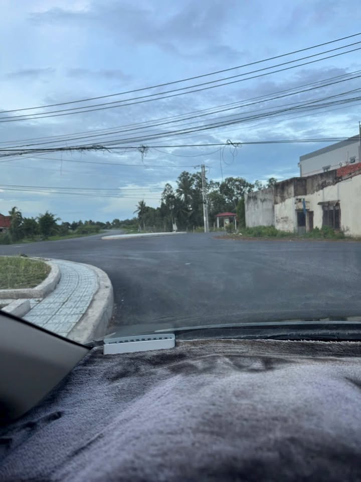 Đất nền 3 mặt tiền đường lớn Ba Tri 329.7m² giá chỉ 4 tỷ - Đầu tư sinh lời ngay!