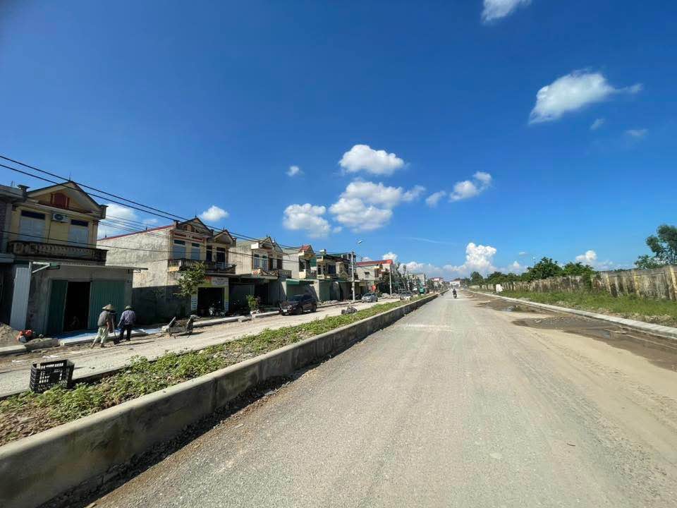 Đất nền Yên Mô Ninh Bình 100m² giá 1xx triệu - Kinh doanh thuận lợi!