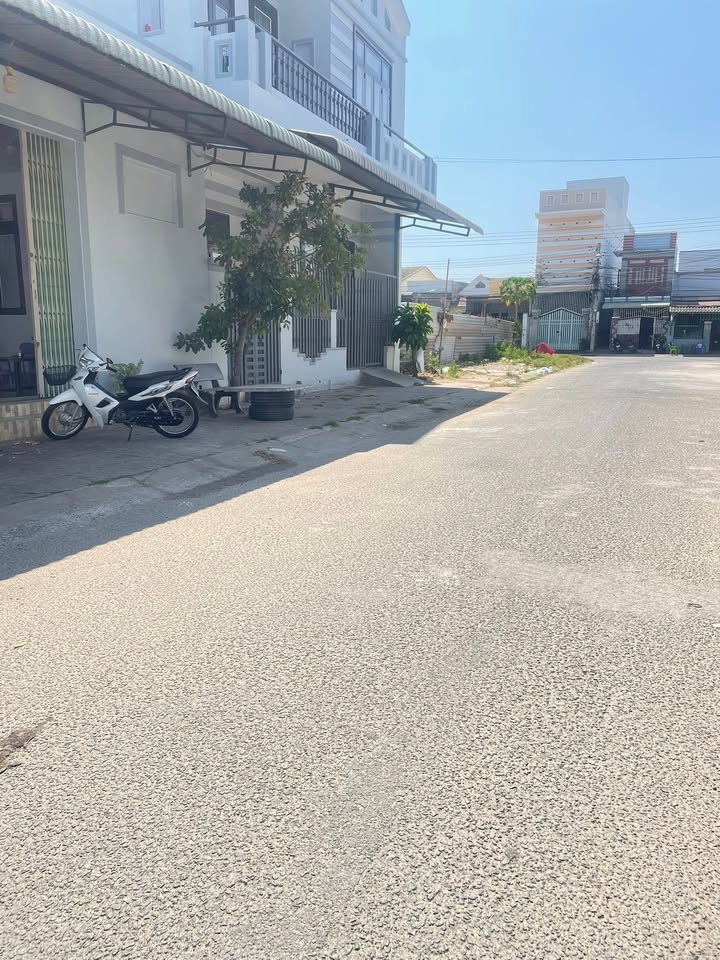 Nhà 1 trệt 1 gác lửng hẻm Võ Văn Tần, 44m² giá 600 triệu - Sẵn sàng vào ở ngay!