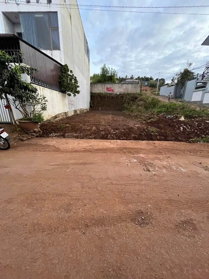 Đất thổ cư 120m² Đường Y Moan, Buôn Ma Thuột giá 2.79 tỷ - Chính chủ bán gấp!