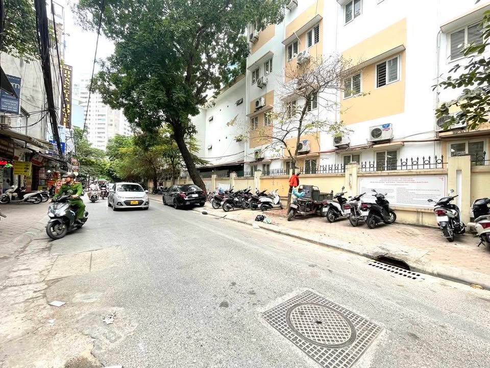 Nhà đẹp Nhân Hòa 49m² giá 12.9 tỷ - Thiết kế hiện đại, ngõ thông thoáng!