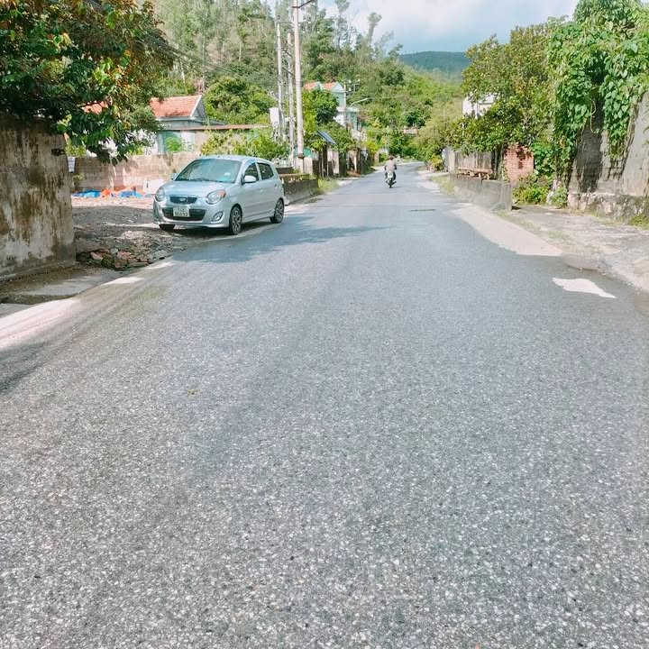 Đất thổ cư phường Hà Tu 68m² giá 950 triệu - Đường chính rộng, thoáng mát!