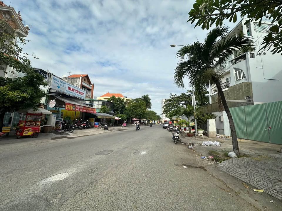 Nhà mặt tiền đường số 25, Hiệp Bình Chánh, 148m² giá 19.8 tỷ - Vị trí đẹp cho kinh doanh!