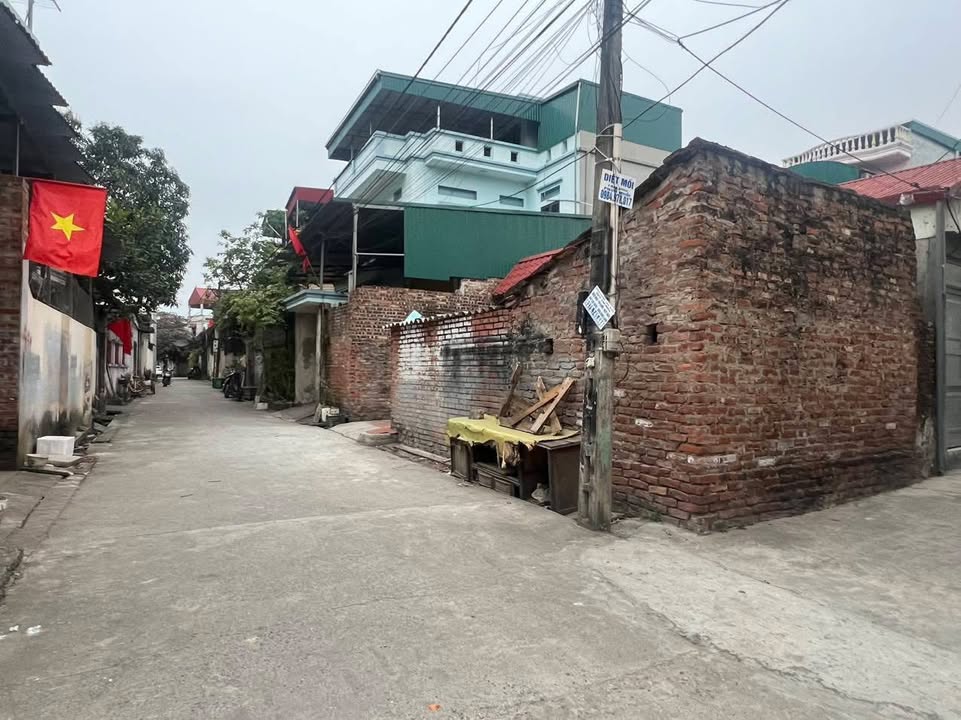 Đất nền Lô góc 3 mặt tiền khu phố Á Lữ, 26m² chỉ 130 triệu - Cơ hội đầu tư tuyệt vời!