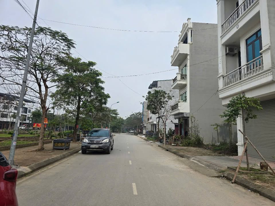 Đất nền Yên Mẫn - Vạn An 72m² giá 7 tỷ - Sổ đỏ chính chủ, sang tên ngay!