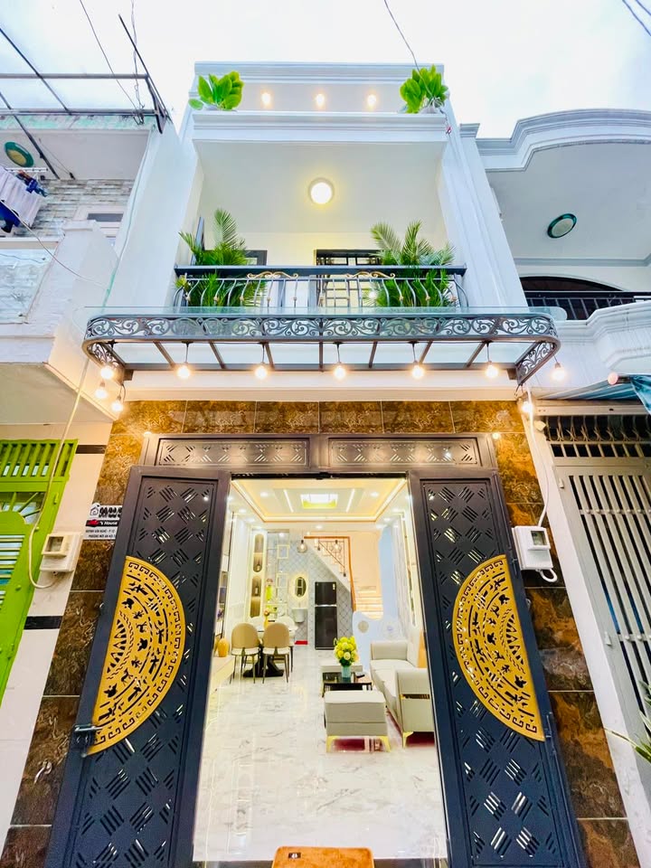 Nhà 2 tầng tại Huỳnh Văn Nghệ, Gò Vấp - Sẵn sàng vào ở ngay!