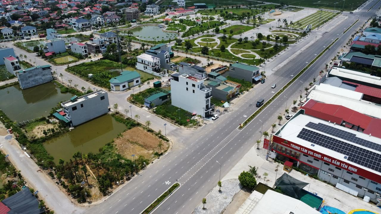 Đất nền FrontHouse tại Quảng Trường Bà Triệu, 142m² giá 5 tỷ - Cơ hội đầu tư không thể bỏ lỡ!