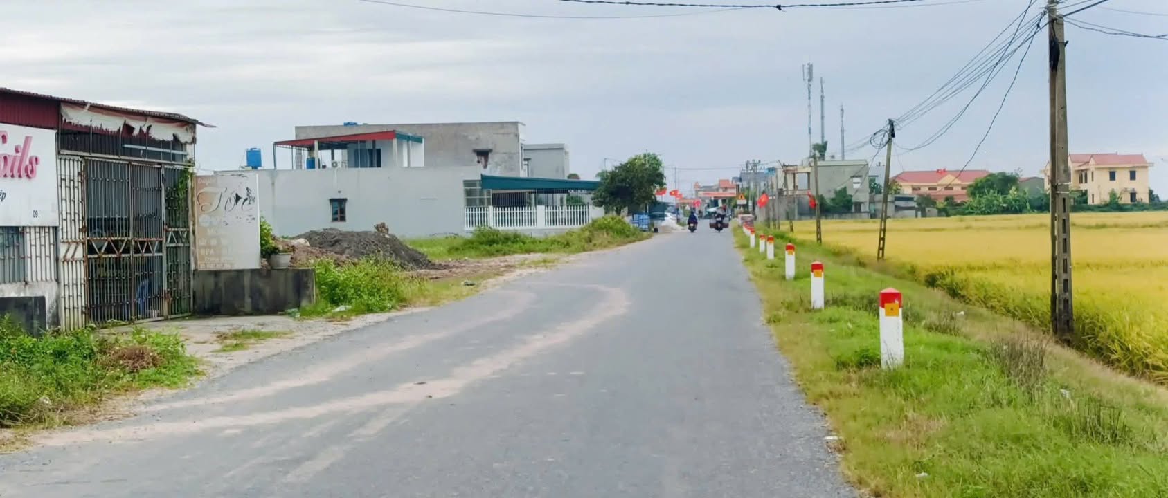 Đất nền trục DH xã Nam Thái Ninh 100m² giá 900 triệu - Kinh doanh sầm uất!