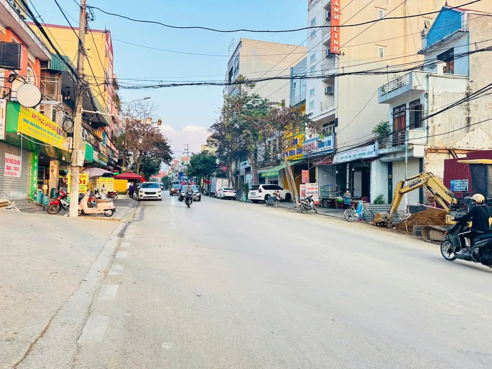 Nhà mặt tiền Đường Minh Khai, Lạng Sơn 80m² giá 5 tỷ - Kinh doanh đắc địa!