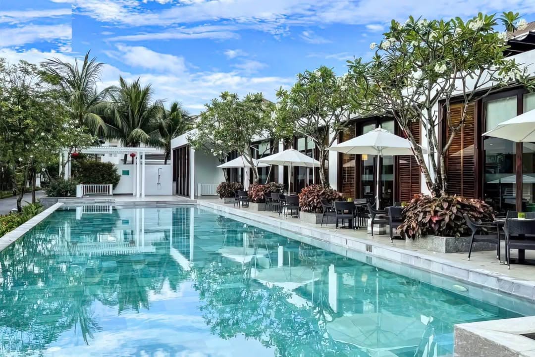 Cho thuê villa Premier Village Đà Nẵng 300m² giá 95 triệu - Hồ bơi riêng, không gian rộng rãi!