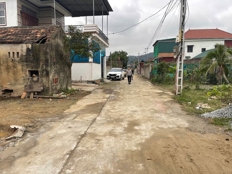 Bán đất Xóm Hà Khê, Hưng Nguyên 175,86m² giá 5 tỷ - Vị trí đắc địa gần cao tốc!