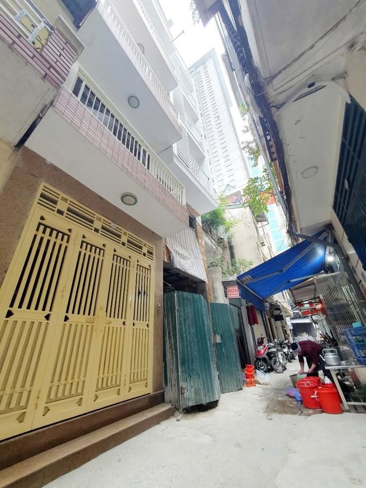 Nhà mới 5 tầng Khương Trung 39m² giá 8 tỷ - Lô góc 2 mặt tiền tuyệt đẹp!