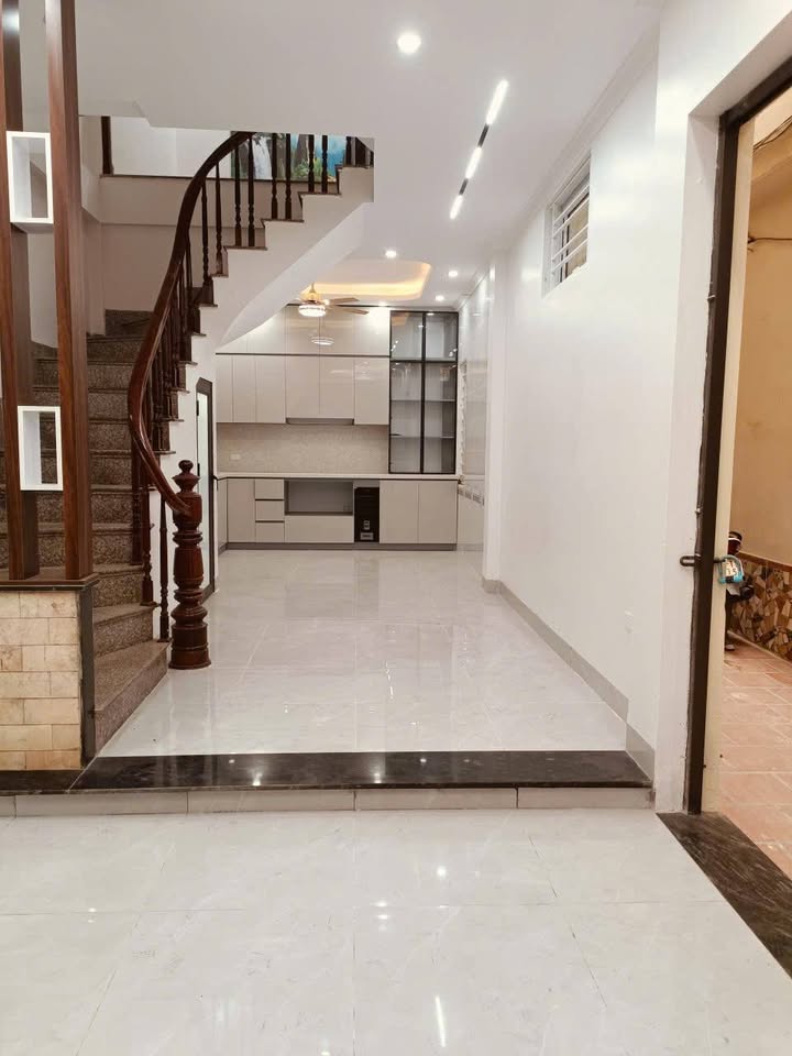 Căn hộ góc Mậu Lương, Kiến Hưng 40m² giá 8 tỷ - Ô tô lùi cửa, nội thất đầy đủ!