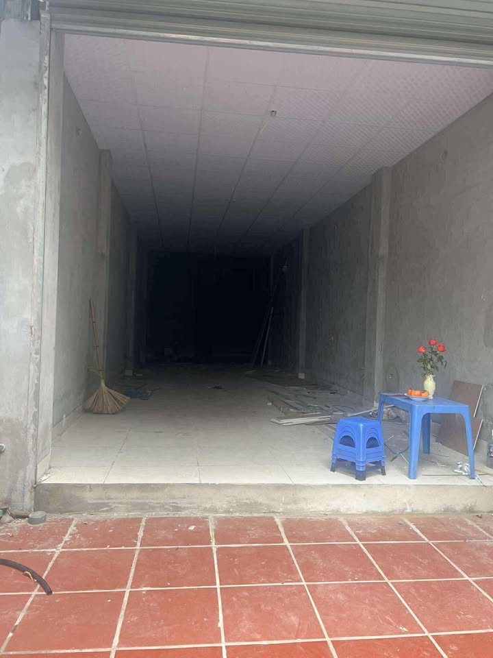 Nhà mặt phố Vũ Đức Uý, Quận Hà Đông, 74m² giá 8.2 tỷ - Kinh doanh sầm uất!