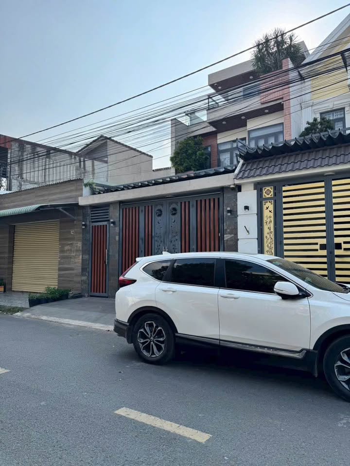 Nhà phố Tân Phong, 156m² giá 5.5 tỷ - Thiết kế hiện đại, đầy đủ nội thất!