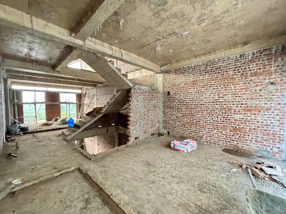 Nhà thô 3,5 tầng Đông Hải 99m² giá 6 tỷ - Lô đẹp hiếm có!