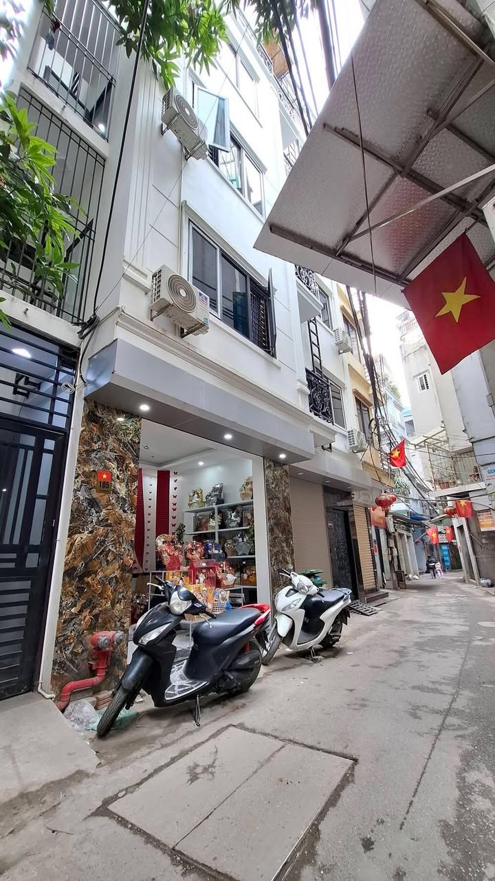 Nhà Phú Đô, Hoài Đức, 65m² giá 16.8 tỷ - Kinh doanh sầm uất, tiện nghi đầy đủ!