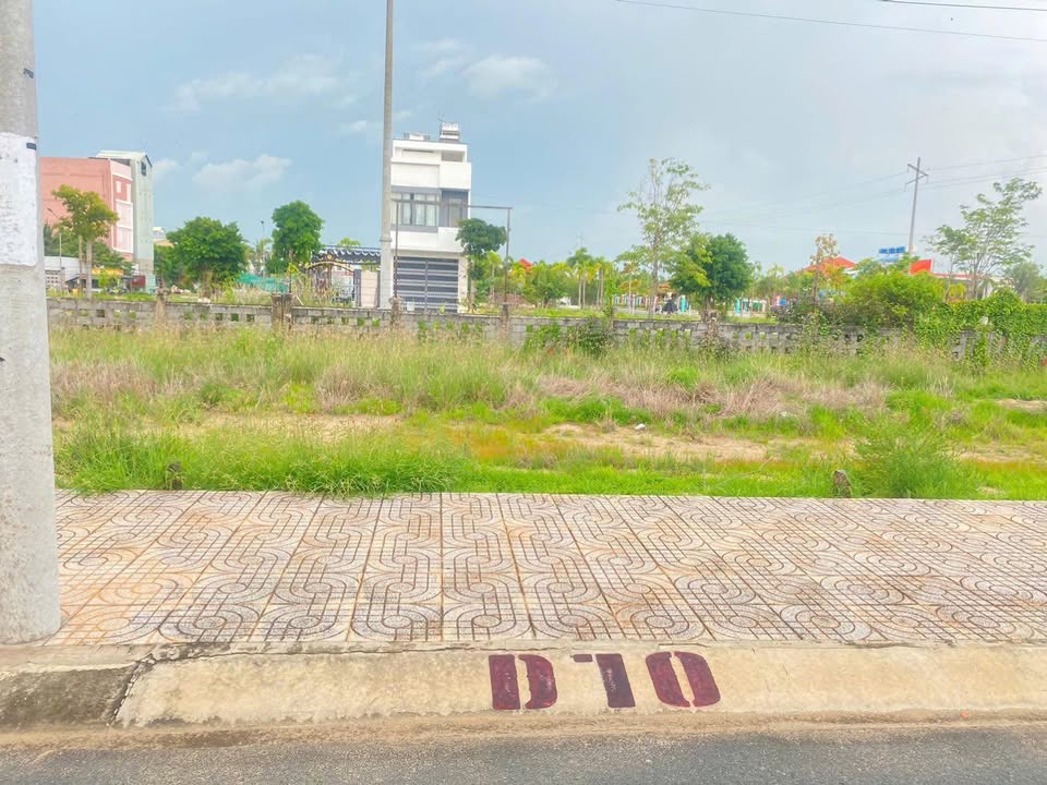 Đất nền Châu Đốc 107m² giá 2.8 tỷ - Khu dân cư thân thiện, an ninh tốt!