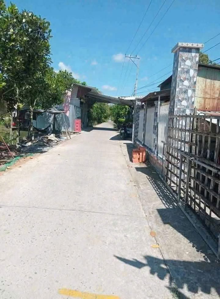 Đất nền Ấp Hậu Phú 1, Cái Bè 400m² giá 640 triệu - Mặt tiền đường đông dân cư!