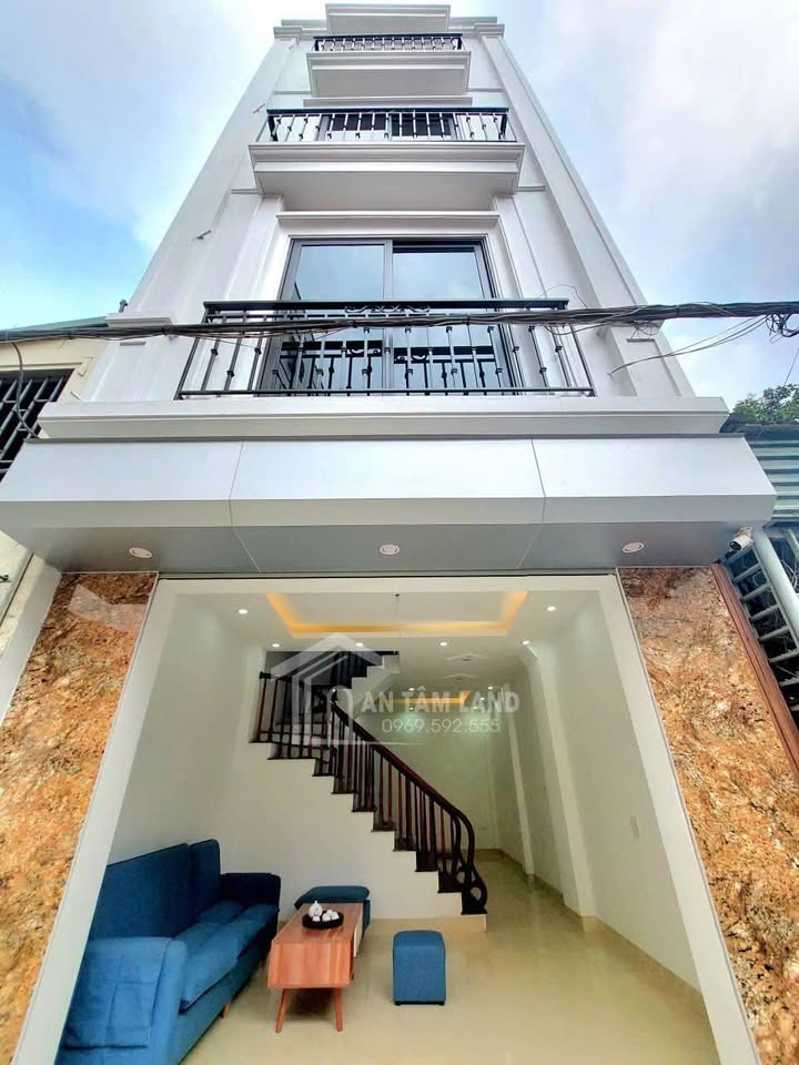 Nhà riêng Vân Canh, Hoài Đức 40m² giá thỏa thuận - Ô tô đỗ cửa, 6 phòng ngủ