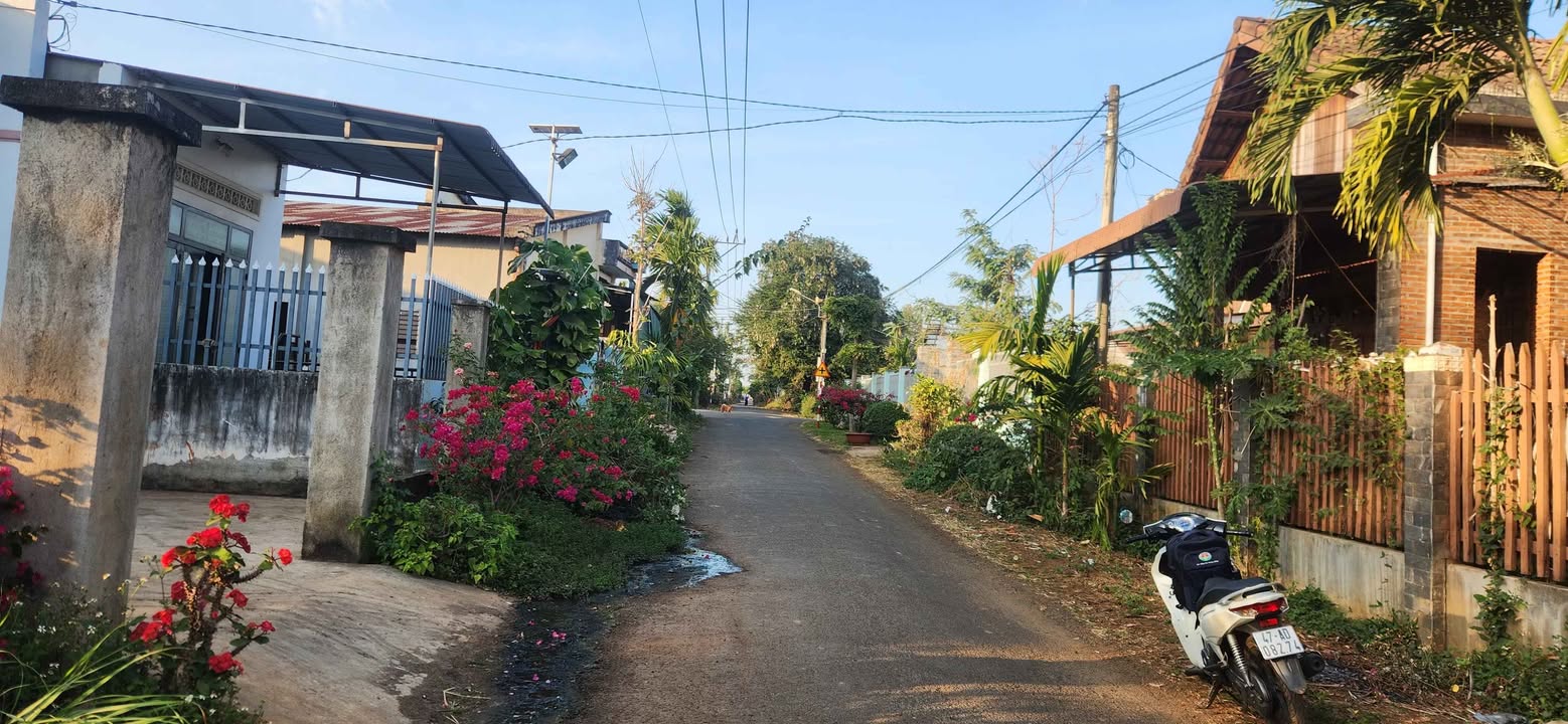 Nhà phố Phan Huy Chú, Quận Hoàn Kiếm, 395m² giá 3.15 tỷ - Phong thủy đẹp, chính chủ bán gấp!