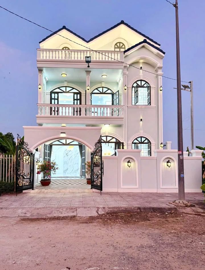 Biệt thự Townhouse 5A Mekong Centre 233m² giá 6.45 tỷ - Full nội thất cao cấp sẵn sàng ở ngay!