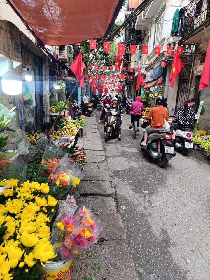 Nhà phố Mùng 8-3, Quận Hai Bà Trưng, 52m² giá 12.6 tỷ - Mặt ngõ ô tô tránh, kinh doanh đỉnh!