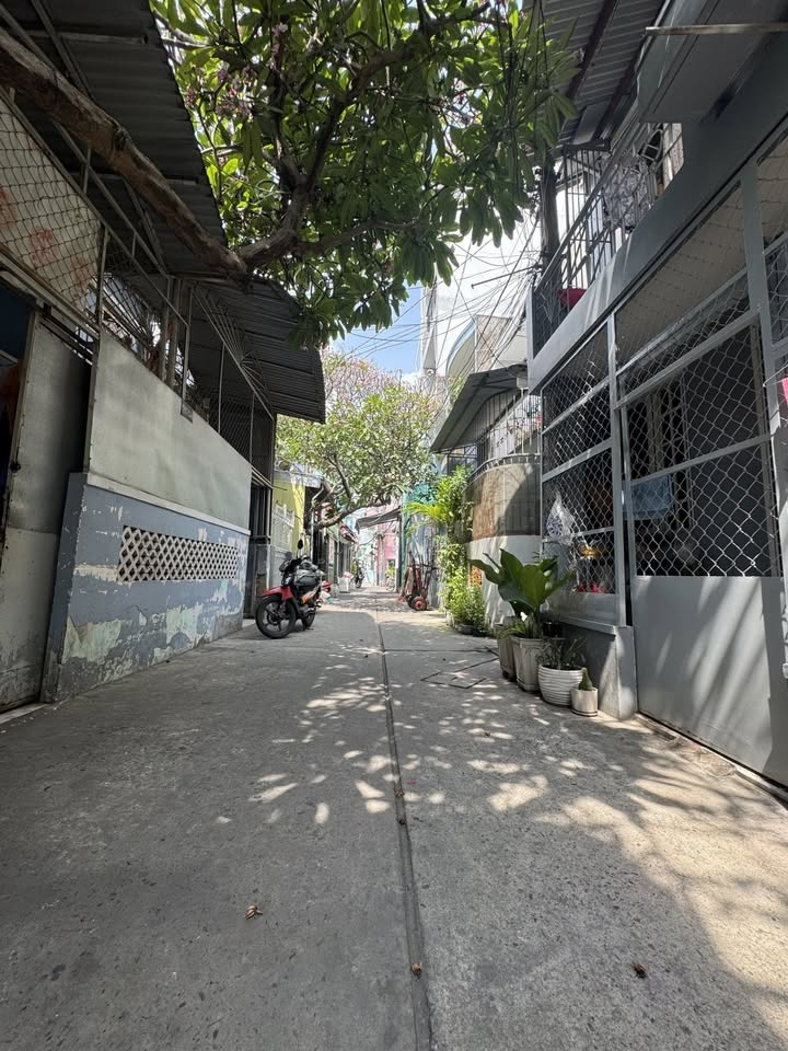 Warehouse Hẻm Phạm Thế Hiển, Quận 8, 420m² giá 23 tỷ - Chính chủ bán gấp!