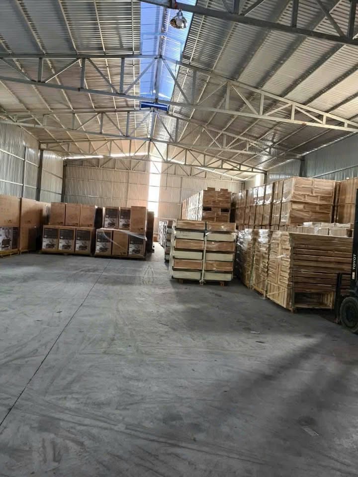 Nhà xưởng cho thuê Tân Uyên 1.000m² - Phù hợp sản xuất và kho chứa hàng!