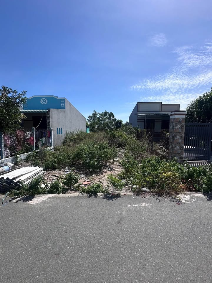 Đất nền xây nhà vườn Phước Hội 360m² giá 3.1 tỷ - Cách biển chỉ 2km!