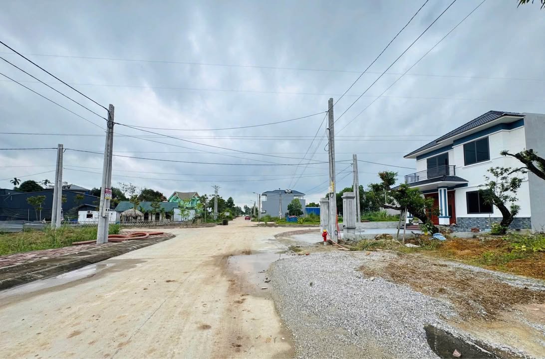 Đất nền KDC 12 Tam Quan 150m² giá 4 tỷ - Vị trí đắc địa, giao thông thuận lợi!