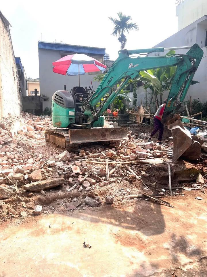 Đất nền tại Ngõ chợ Trần Bích San, 76m² - Giá chỉ 2.75 tỷ!