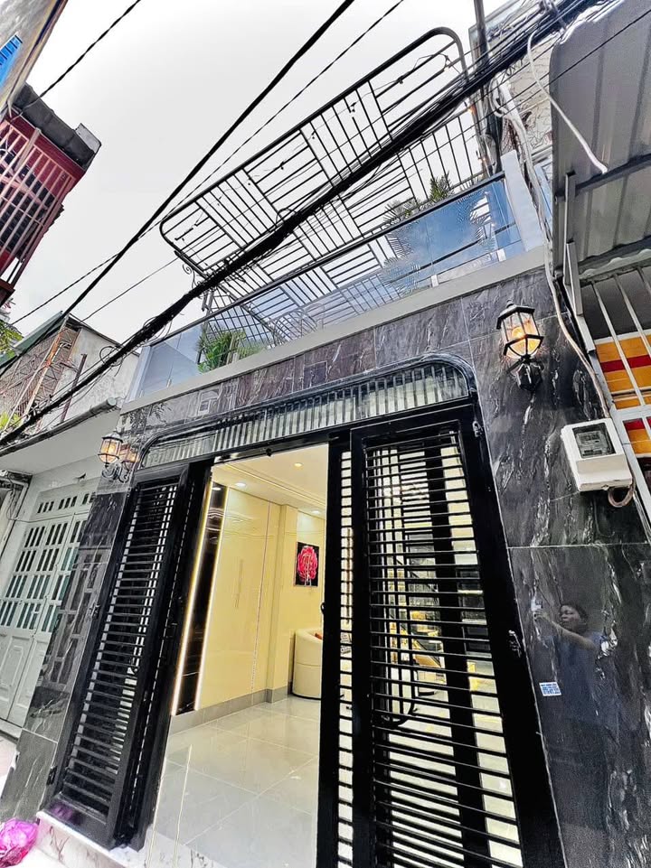 Nhà phố Quận Tân Bình 33m² giá 4.97 tỷ - Thiết kế mới đẹp, vào ở ngay!