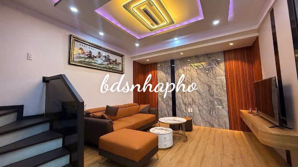 Nhà 3 tầng cho thuê tại Hải Châu, Đà Nẵng - Diện tích 70m², full nội thất mới