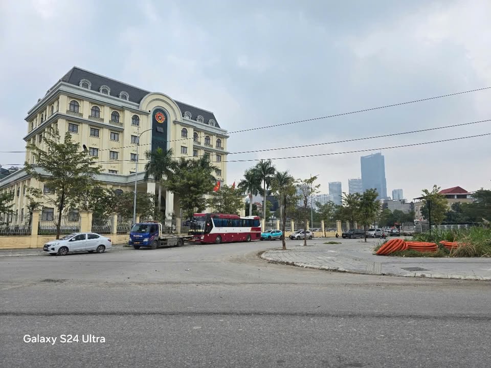 Nhà riêng Mỹ Đình 44,5m² giá 13,8 tỷ - Ô tô đỗ cửa, thang máy