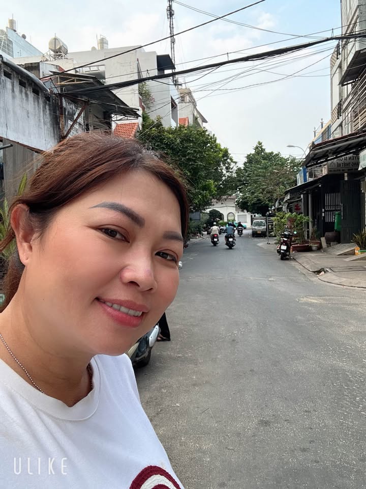 Nhà FrontHouse Tân Phú 72m² giá 9 tỷ - Giao dịch ngay tại chợ Tân Hương!