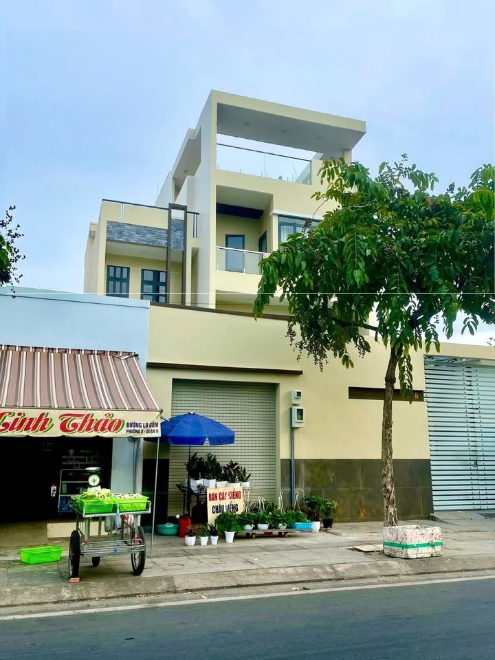 Nhà mặt tiền Lò Gốm, Quận 6 - 52m² giá 17 triệu - Kinh doanh thuận lợi!