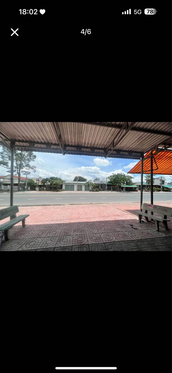 Nhà mặt tiền đường Nguyễn Văn Linh, Quận 7, 135m² giá 3.3 tỷ - Vị trí đắc địa, sổ hồng chính chủ!