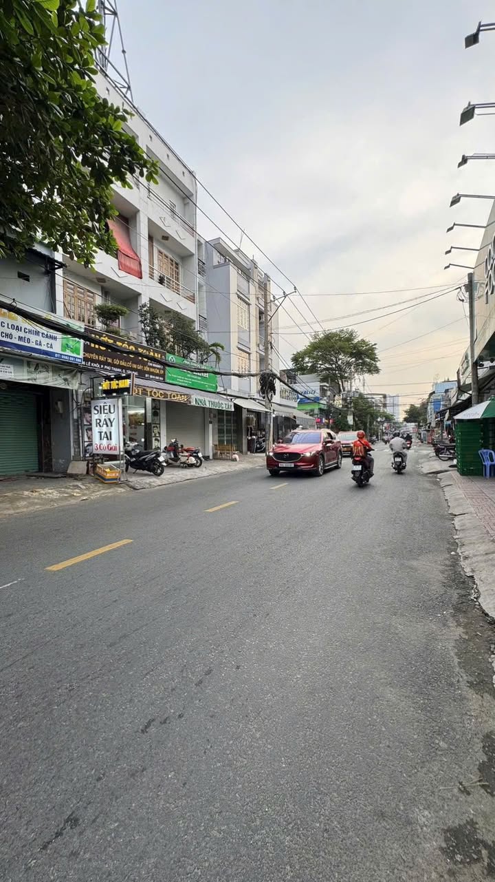 Bán FrontHouse Đường Lê Khôi, Phú Thạnh, 25m² - Vị trí kinh doanh sầm uất!