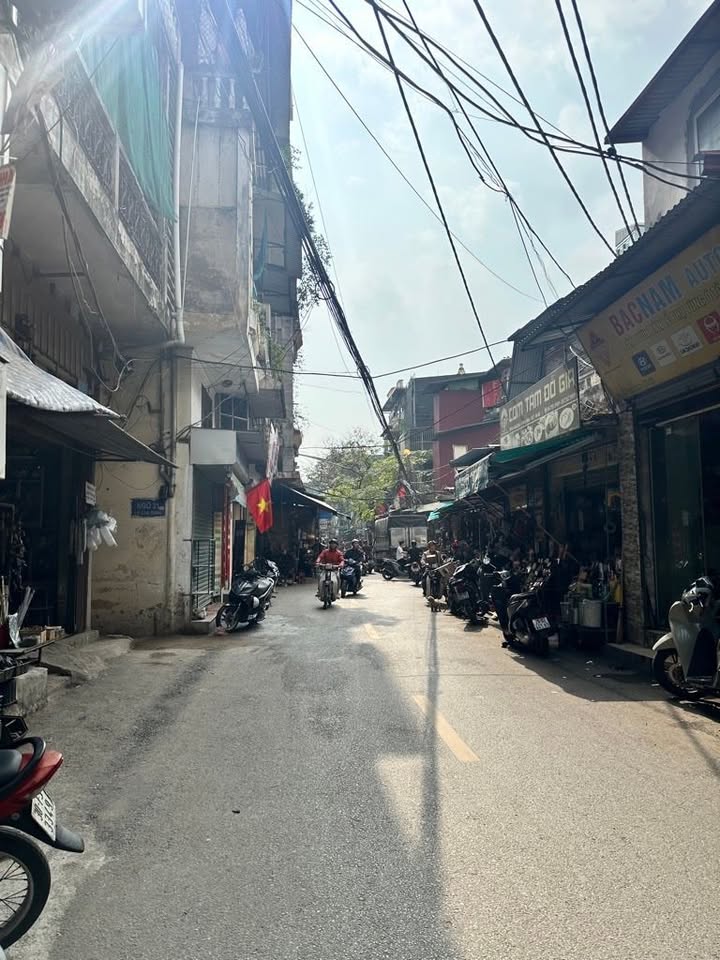 Nhà phố Lê Gia Đỉnh, Quận Hai Bà Trưng 40m² giá 11.5 tỷ - Kinh doanh sầm uất!