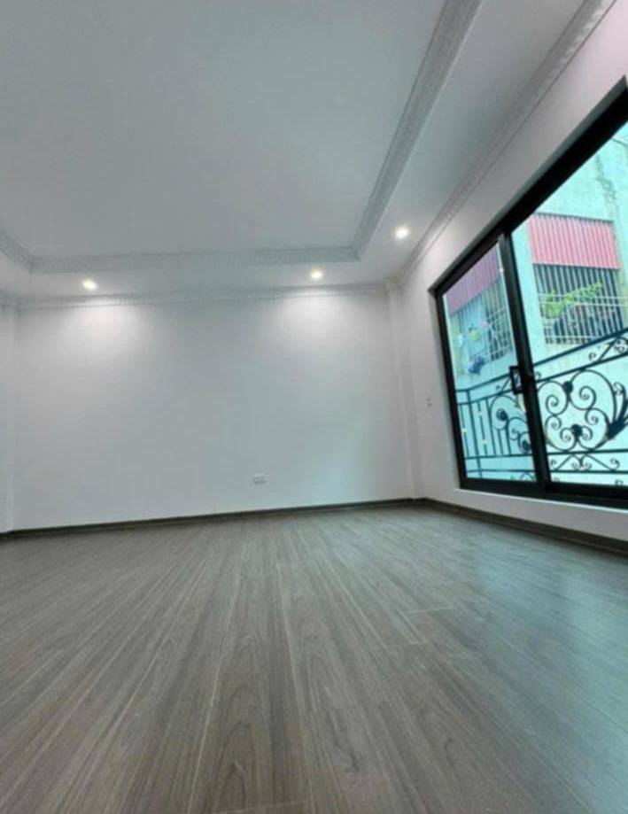 Nhà Ngọc Hồi - 39m² giá 5 tỷ - Tiện ích đầy đủ, sẵn sàng vào ở!