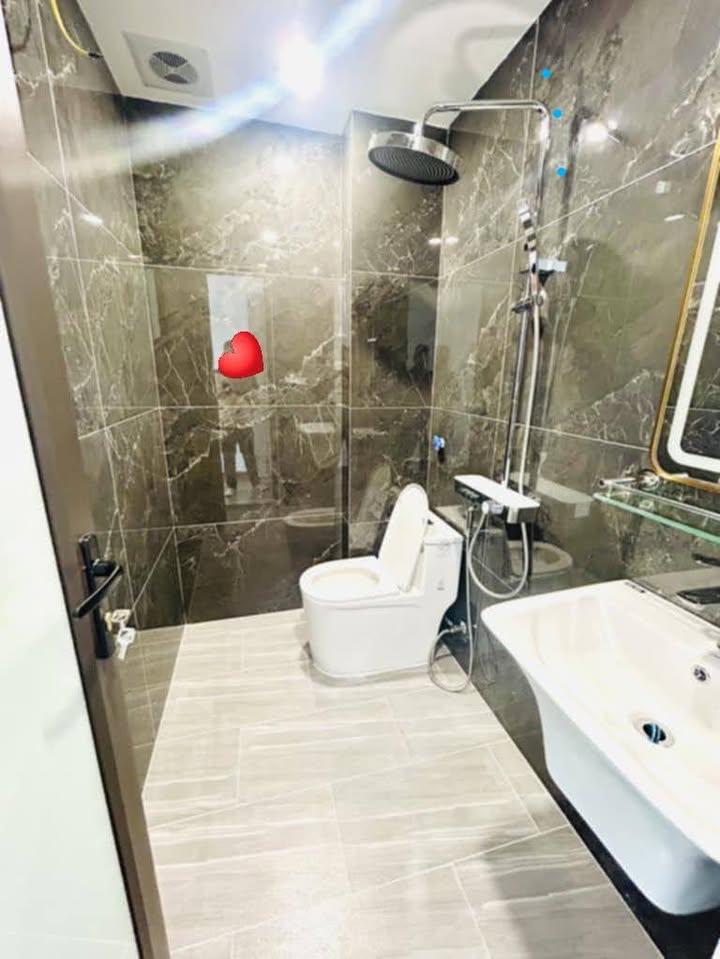 Nhà 5 tầng tại Tứ Hiệp 54m² giá thỏa thuận - Tiện nghi đầy đủ, ô tô đỗ cửa!