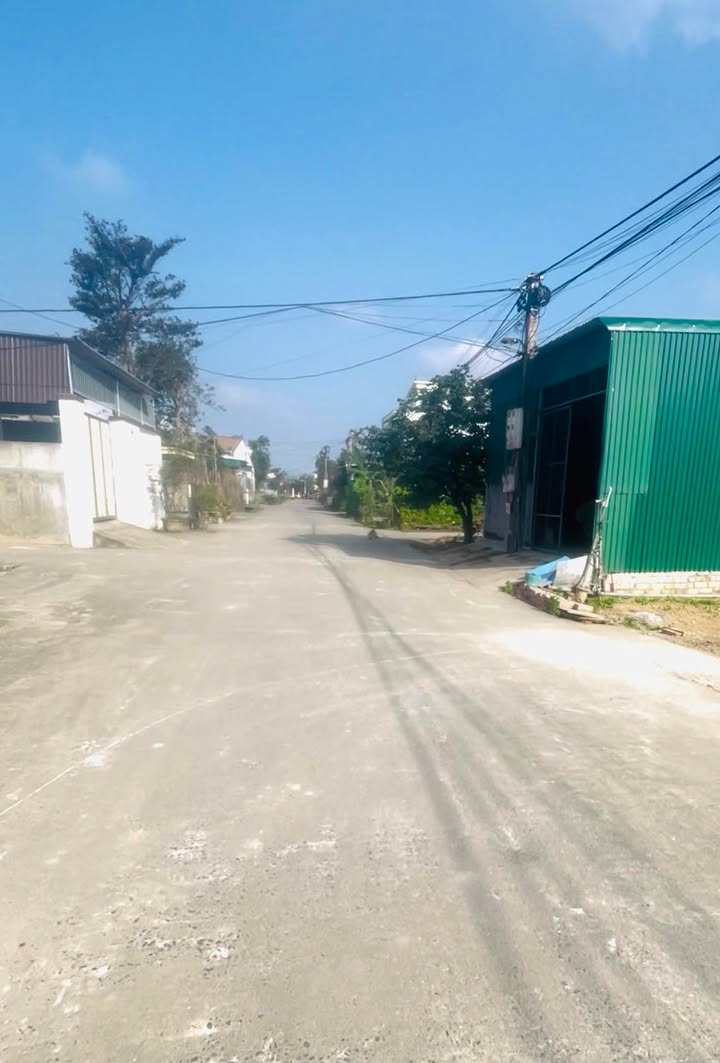 Đất nền Khối 8 Hưng Nguyên 100m² giá 2 tỷ - Đầu tư lý tưởng!