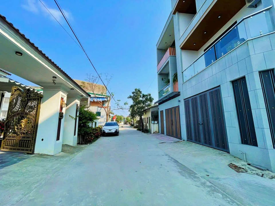 Đất nền đẹp tại Khối 2 Vinh Tân 77m² giá 2.99 tỷ - Gần chợ và khu đấu giá!