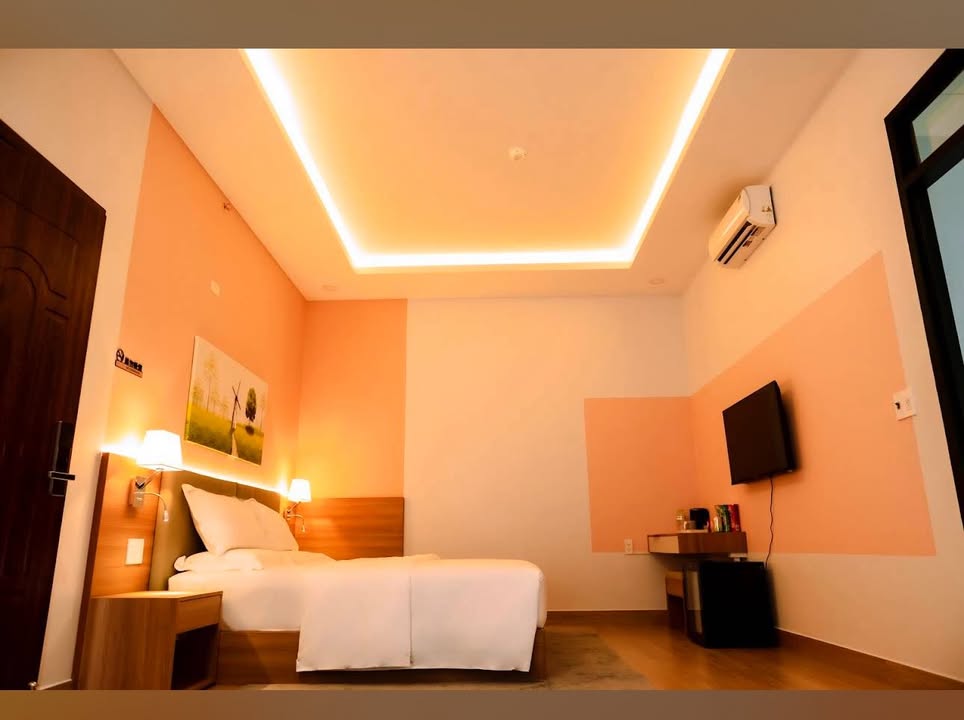 Condotel 6 tầng Phú Nhuận 330m² giá 36 tỷ - Cơ hội đầu tư sinh lời!