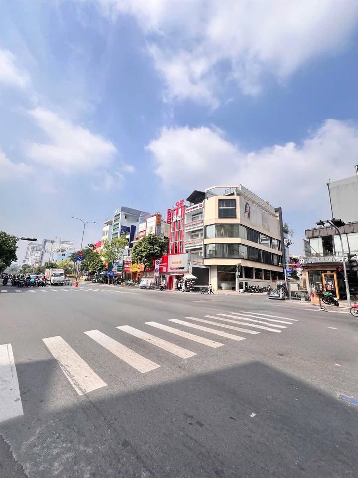 FrontHouse Đường Tạ Uyên, Quận 5, 118m² giá 3.5 tỷ - Mặt tiền kinh doanh đắc địa!