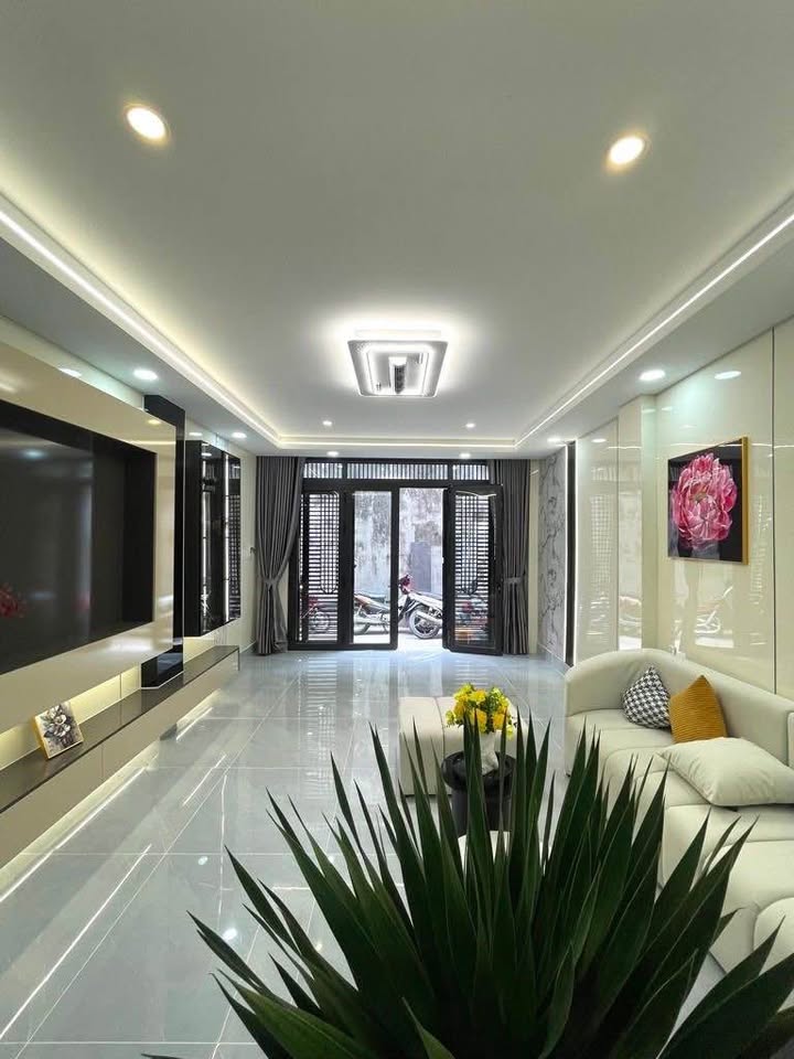 Nhà phố Hoàng Bật Đạt, Quận Tân Bình, 44m² giá 4 tỷ - Nhà mới vào ở ngay!